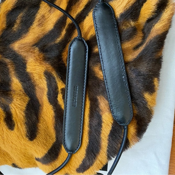 Jil Sander tiger shoulder bag - Picture 9 of 11